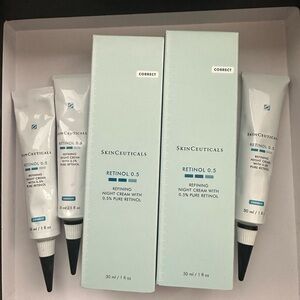SkinCeuticals Retinol 0.5 Refining Night Cream - Cream and Black
